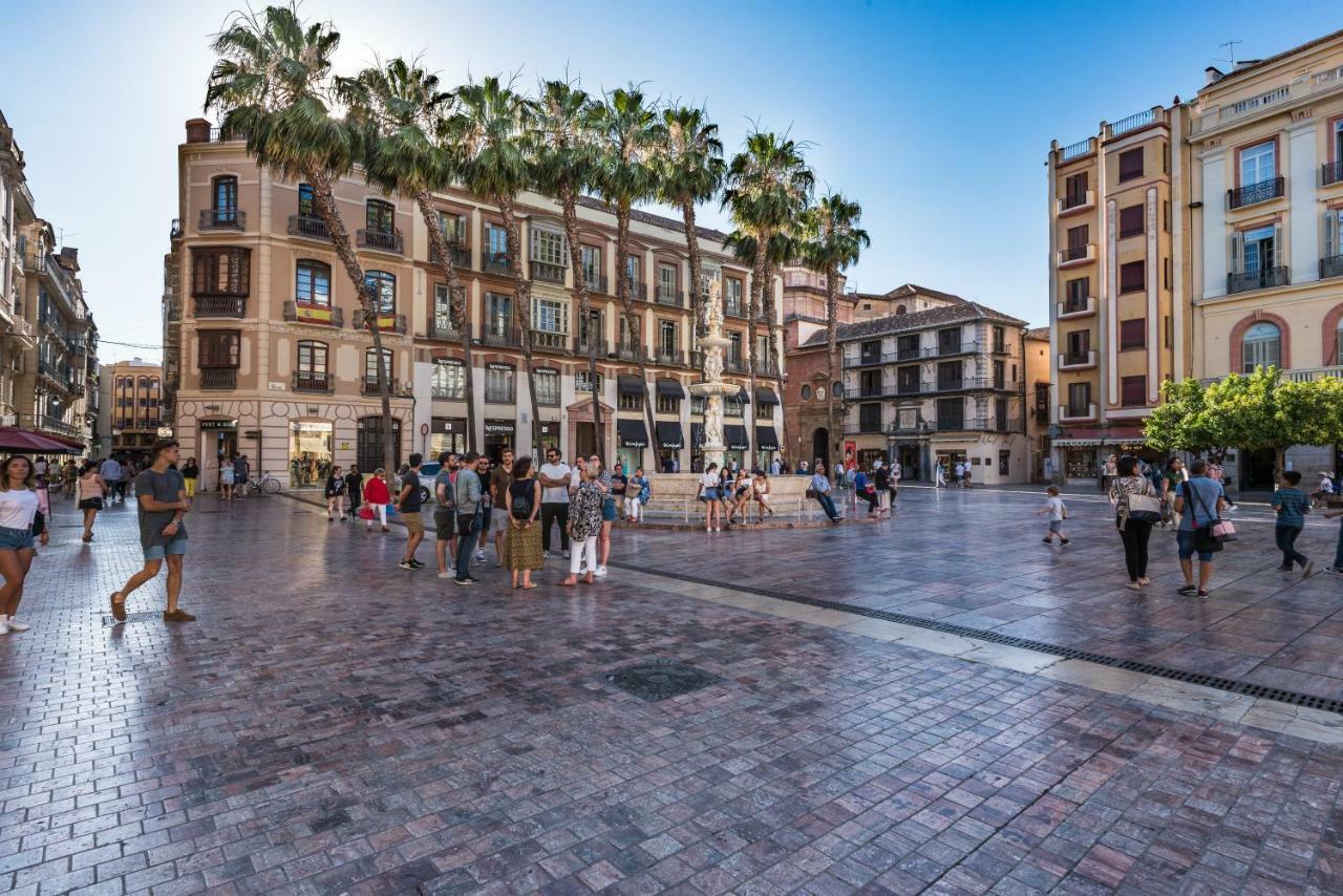 Malaga Centre Apartment With Parking Екстер'єр фото
