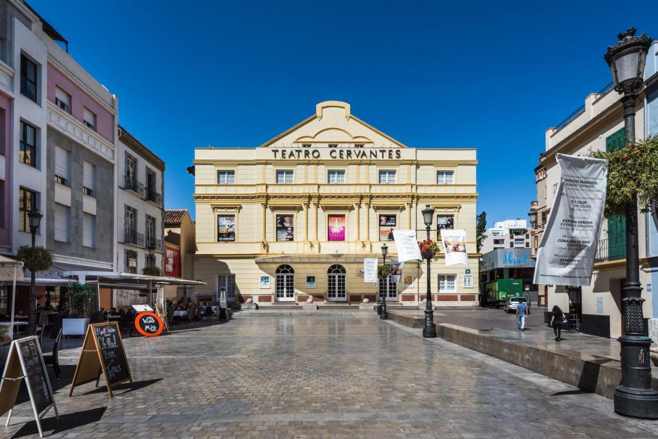 Malaga Centre Apartment With Parking Екстер'єр фото